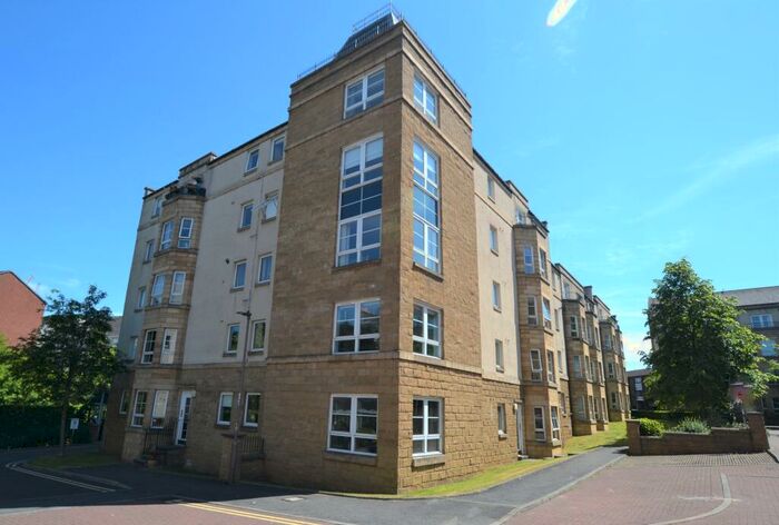 3 Bedroom Flat To Rent In Dicksonfield, Edinburgh, EH7