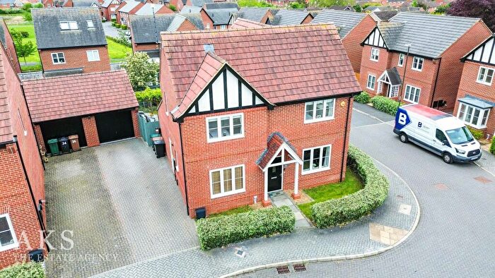 4 Bedroom Detached House For Sale In Heathfield Avenue, Etwall, DE65