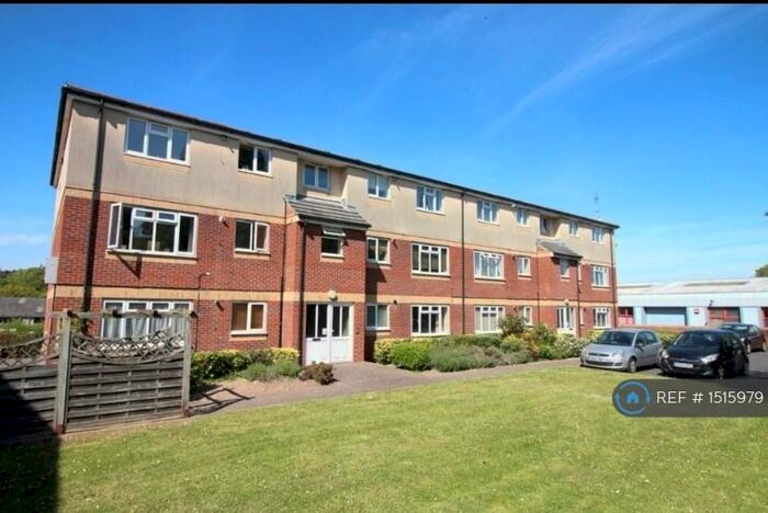 2 Bedroom Flat To Rent In Addison Court, Park Gate, Southampton, SO31