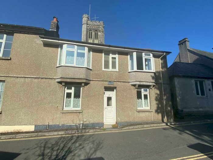 2 Bedroom Semi-Detached House To Rent In Liskeard, PL14