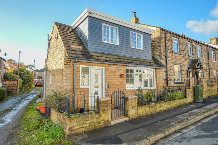 2 Bedroom Semi-Detached House To Rent In Dalton Fold Road, Dalton, HD5