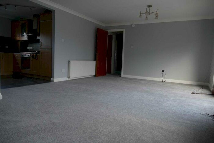 2 Bedroom Apartment To Rent In Castle Street, Hamilton, ML3