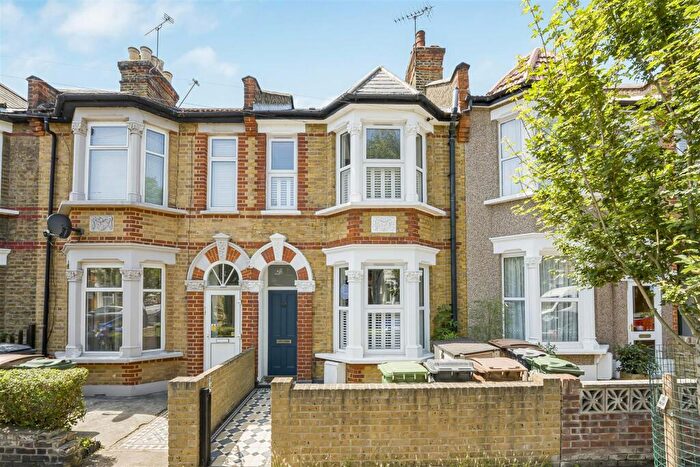 5 Bedroom Terraced House To Rent In Somerset Road, Walthamstow, London, E17