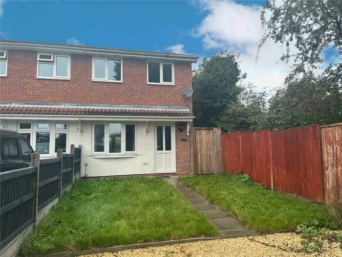 2 Bedroom Semi-Detached House To Rent In Rosecroft Gardens, Swadlincote, Derbyshire, DE11