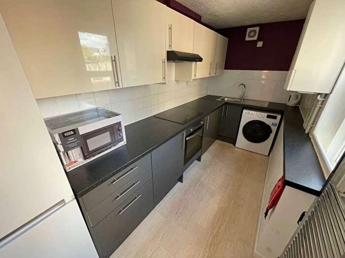 4 Bedroom Semi-Detached House To Rent In Seymour Place, Canterbury, CT1