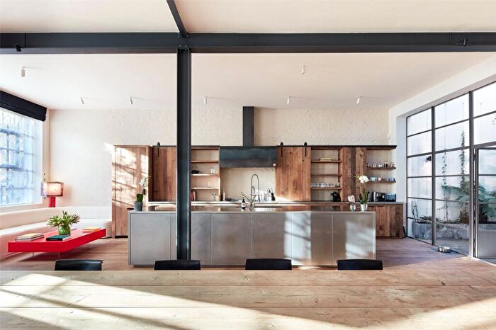 5 Bedroom Terraced House To Rent In Pember Road, Kensal Rise, Brent, NW10