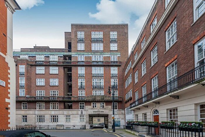 2 Bedroom Flat To Rent In Hertford Street, Mayfair, W1J
