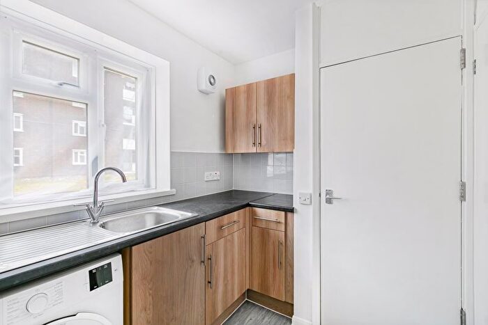 Studio To Rent In Bromley Road, Bromley, BR1