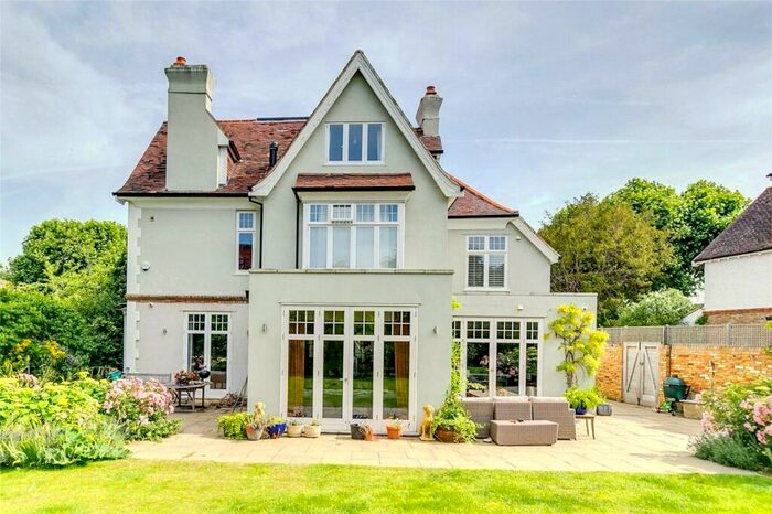6 Bedroom Detached House To Rent In Sheen Gate Gardens, London, SW14
