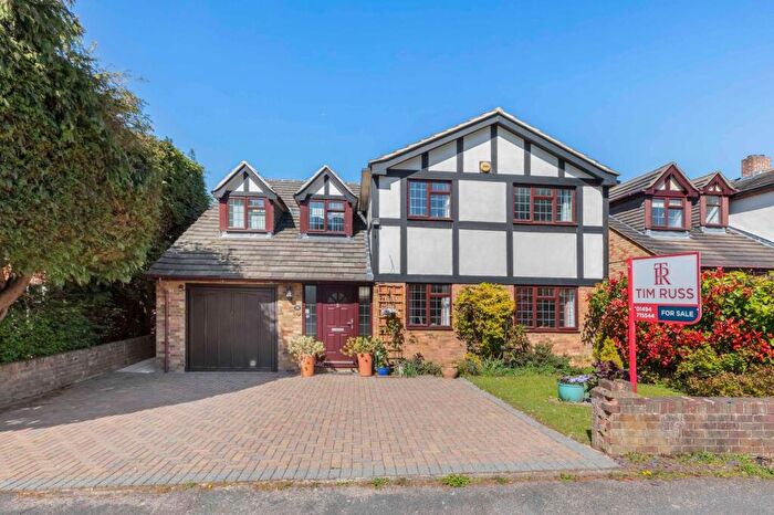 5 Bedroom Detached House For Sale In Brands Hill Avenue, High Wycombe, HP13