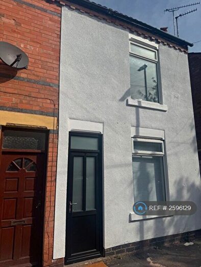 3 Bedroom Terraced House To Rent In Bradbury Street, Nottingham, NG2