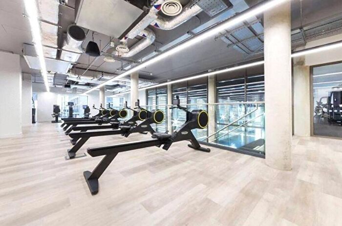 2 Bedroom Flat For Sale In Royal Crest Avenue, Silvertown, London, E16