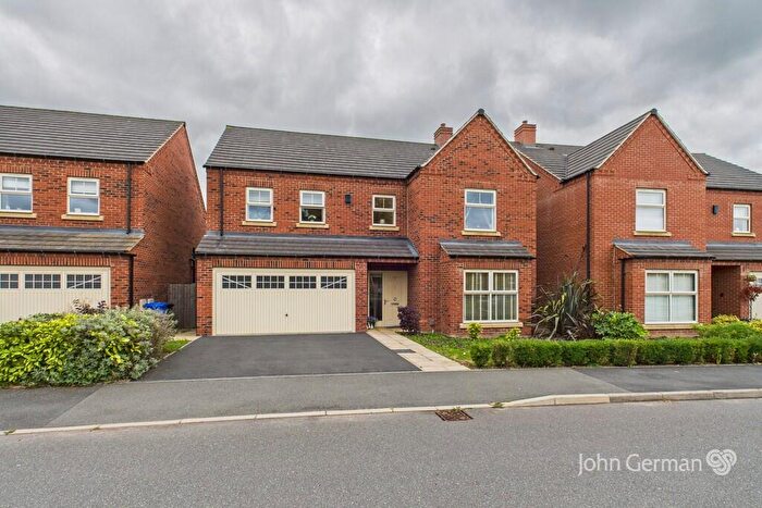 5 Bedroom Detached House For Sale In Oak Road, Burton-on-Trent, DE13