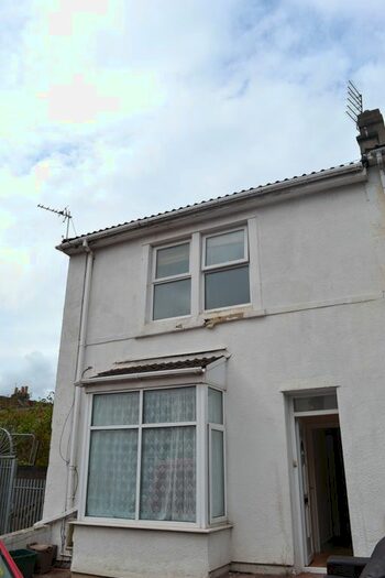 2 Bedroom Flat To Rent In Co-Operation Road, Greenbank, BS5