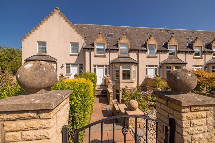 5 Bedroom Town House For Sale In Easter Steil, Greenbank, EH10