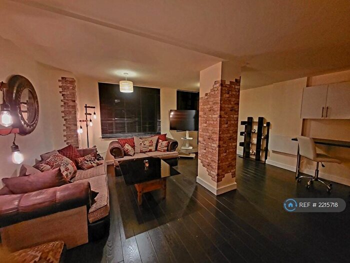 2 Bedroom Flat To Rent In Joiner Street, Manchester, M4