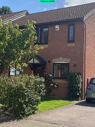 2 Bedroom End Of Terrace House To Rent In Shenley Brook End, Milton Keynes, MK5