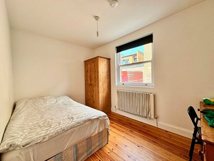 3 Bedroom Flat To Rent In Marlborough Road, Archway, N19