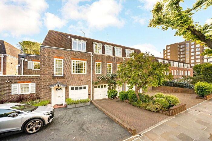4 Bedroom Property For Sale In Abbotsbury Road, Holland Park, W14