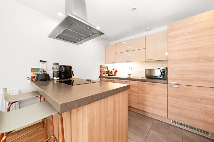 2 Bedroom Apartment To Rent In Harmony Place, Deptford, SE8