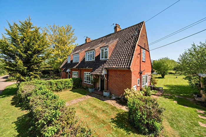 3 Bedroom Cottage For Sale In Amberley Lane, Milford, GU8