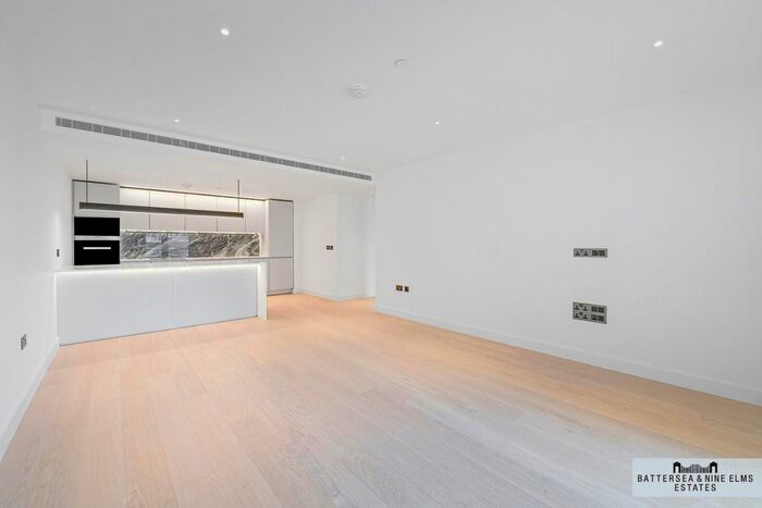 2 Bedroom Flat To Rent In Fountain Park Way, London, W12