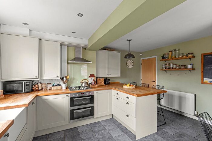 3 Bedroom Semi Detached House For Sale In Whitethorn Close, York, YO31