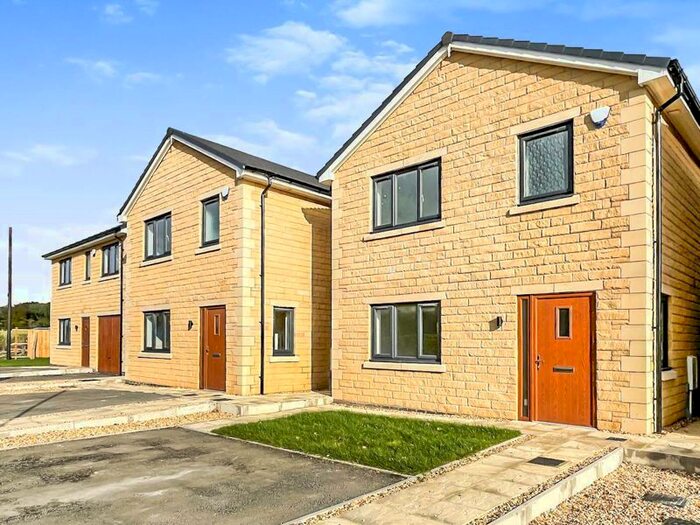 3 Bedroom Detached House For Sale In Whalley Road, Ramsbottom, Bury, BL0