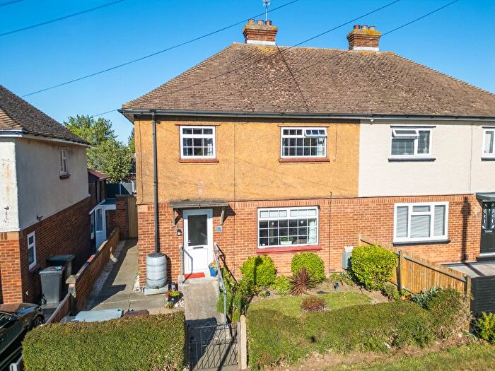 4 Bedroom Semi Detached House For Sale In Cygnet Gardens, Northfleet, Gravesend, Kent, DA11