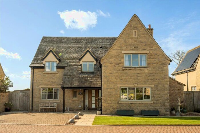 5 Bedroom Detached House For Sale In Burleigh Court, Main Road, Long Hanborough, Witney, OX29
