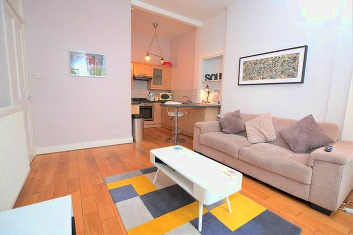 1 Bedroom Flat To Rent In Salamander Street, Edinburgh, EH6