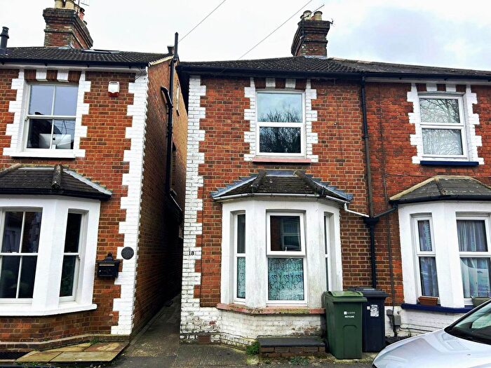3 Bedroom Semi Detached House To Rent In Chestnut Road, Guildford, GU1