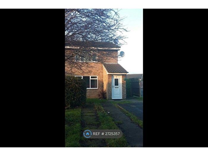 1 Bedroom Flat To Rent In Roxburgh Close, Middlesbrough, TS6