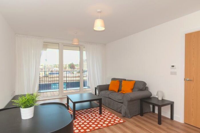 2 Bedroom Apartment To Rent In Highgate, Longmead Terrace, Bath, BA2