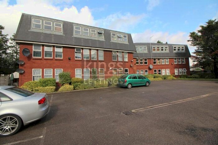 2 Bedroom Flat To Rent In Butlers Court, Trinity Lane EN8