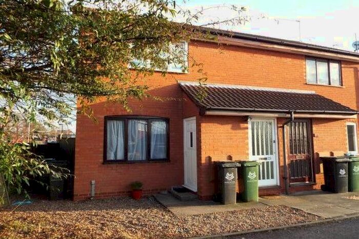 1 Bedroom Maisonette To Rent In Masons Drive, Worcester, WR4