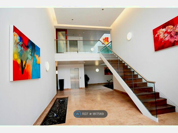 2 Bedroom Flat To Rent In Vine Street, Salford, M7