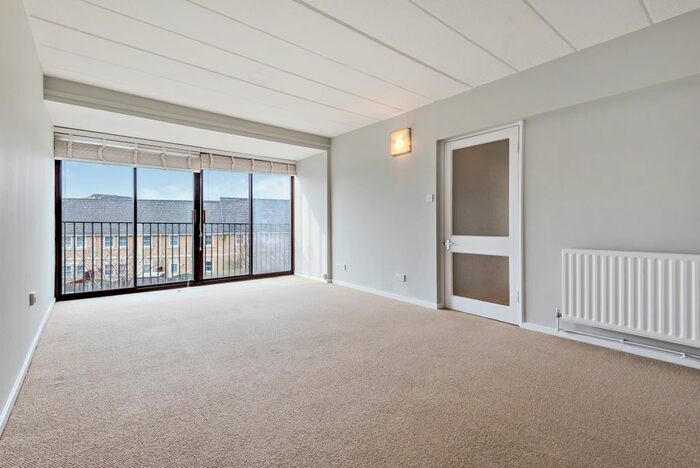 2 Bedroom Flat To Rent In Northlands Road, Southampton, SO15