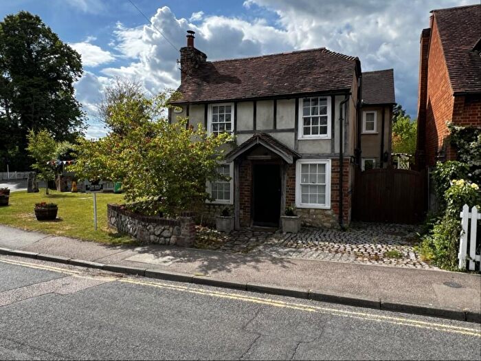 3 Bedroom Cottage For Sale In Eyhorne Street, Hollingbourne, Maidstone, Kent, ME17