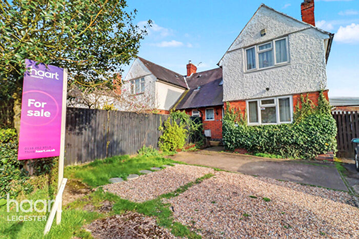 3 Bedroom Semi Detached House For Sale In The Avenue, Leicester, LE3