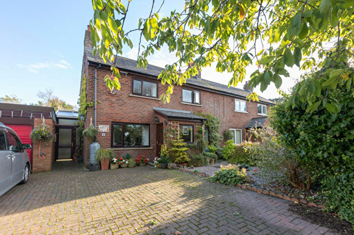 3 Bedroom Semi-Detached House For Sale In Medlar Lane, Kirkham, PR4