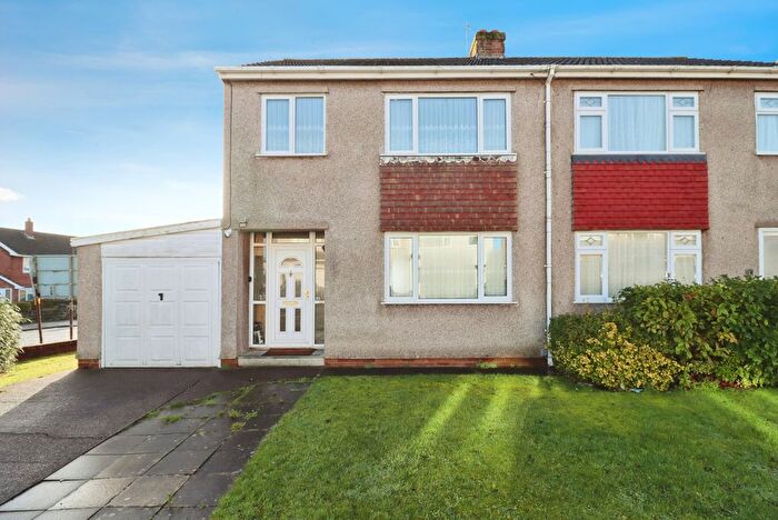 3 Bedroom Semi Detached House For Sale In Francis Place, Longwell Green, Bristol, Gloucestershire, BS30