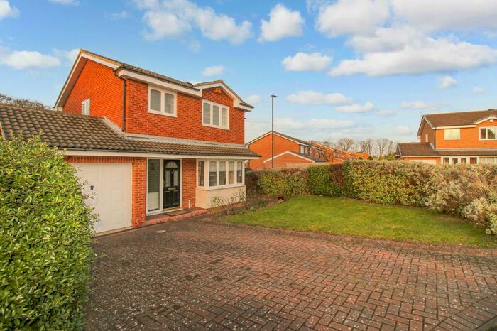 3 Bedroom Detached House To Rent In Yetlington Drive, Gosforth, Newcastle Upon Tyne, Tyne And Wear, NE3