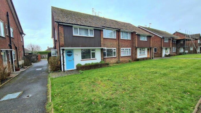 2 Bedroom Flat To Rent In Goring Road, Goring-By-Sea, BN12