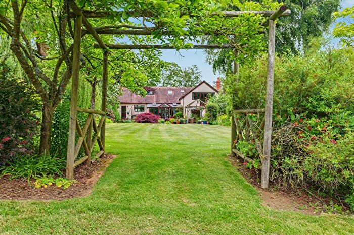 4 Bedroom Detached House For Sale In North Road, South Kilworth, LE17