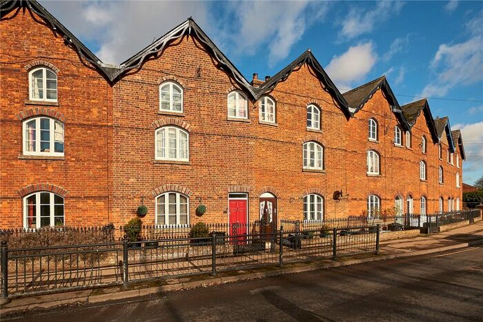 3 Bedroom Terraced House To Rent In London Road, Marlborough, Wiltshire, SN8