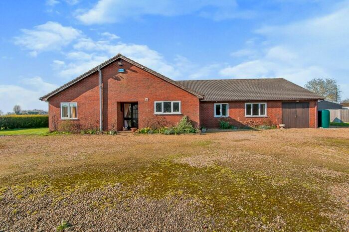 5 Bedroom Detached Bungalow For Sale In Gimmels Gate, Spalding, PE12