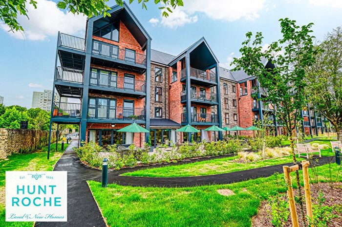1 Bedroom Flat For Sale In Apartment, Haydn Place, Brighten Road, Southend-On-Sea, Essex, SS1