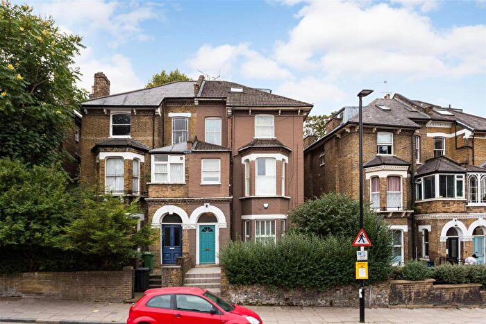 2 Bedroom Flat To Rent In Brecknock Road, N19