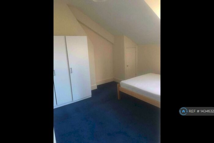 1 Bedroom Flat To Rent In Hoe St, London, E17